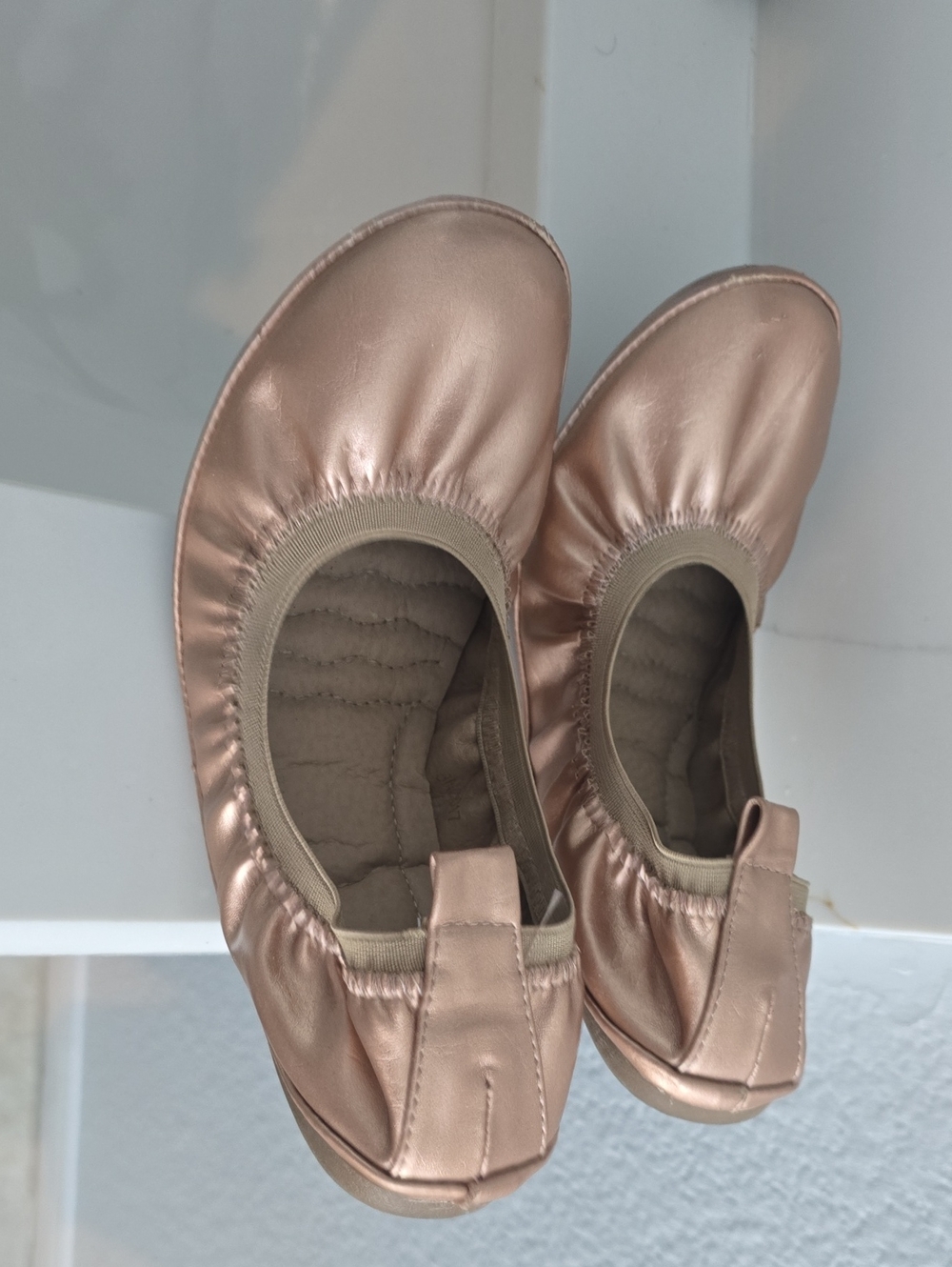 Ollio Metallic Rose Gold Ballet Flats